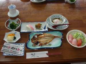 1. 和食をメインとした朝食の一例