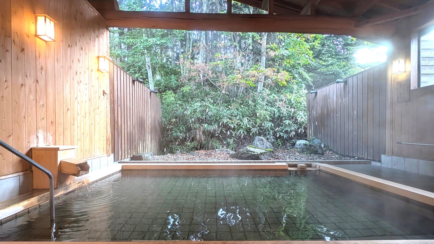 離れ露天風呂（御宿本陣本館）
