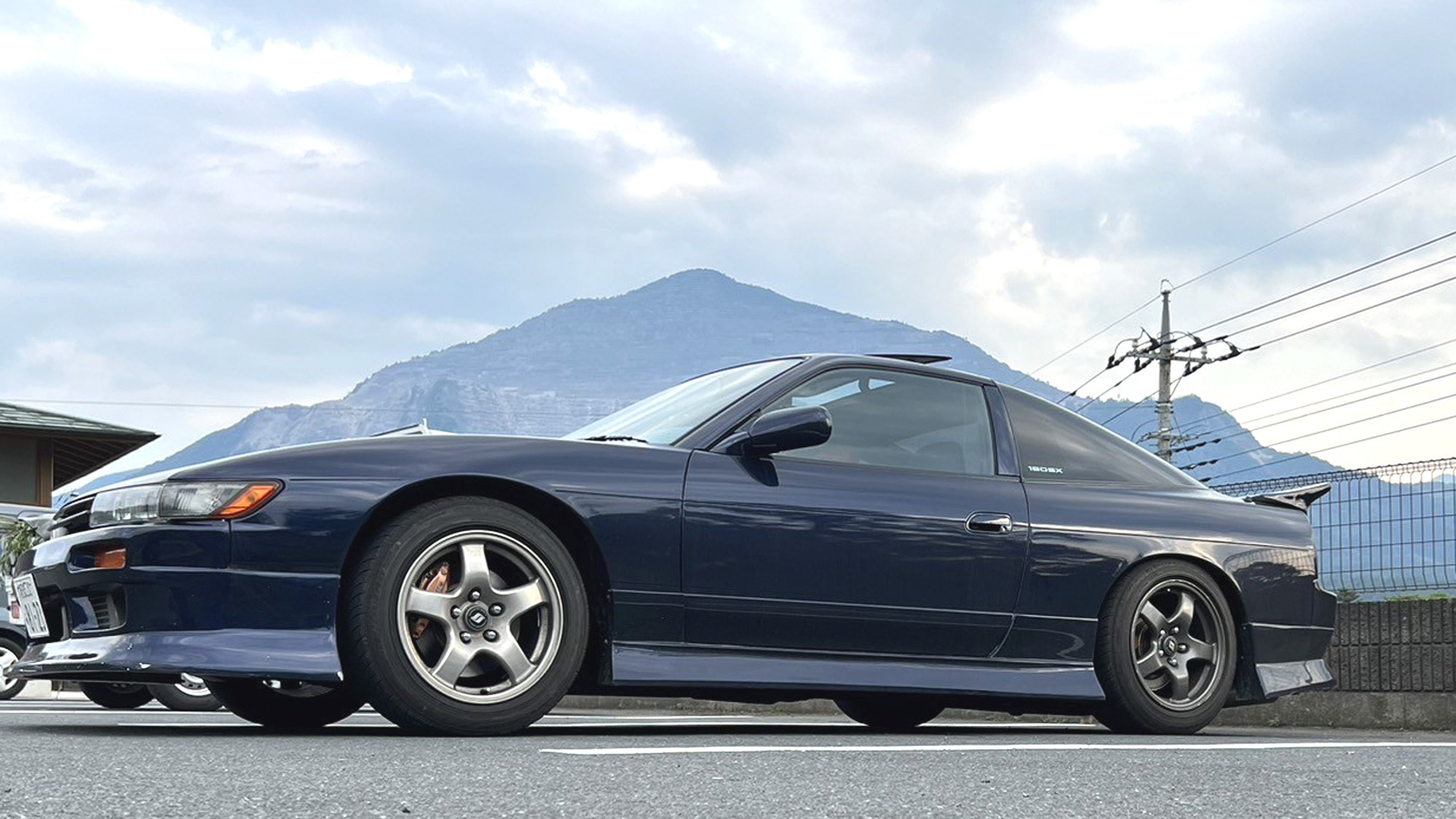 月に1度の旧車の日自慢の愛車でいらしてください*