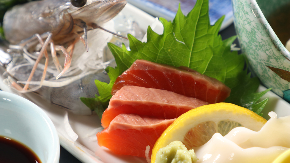 【夕食】 刺身三種盛り＊