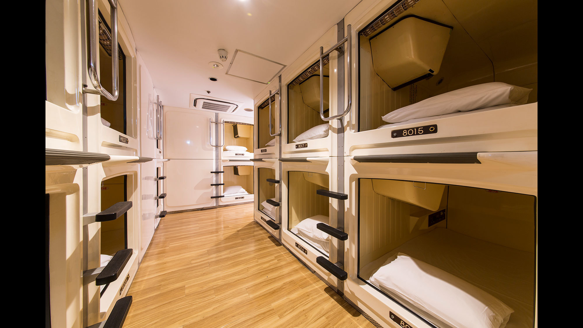 Tokyo Capsule Hotels Best Price Hd Photos Of Capsule Hotels In Tokyo