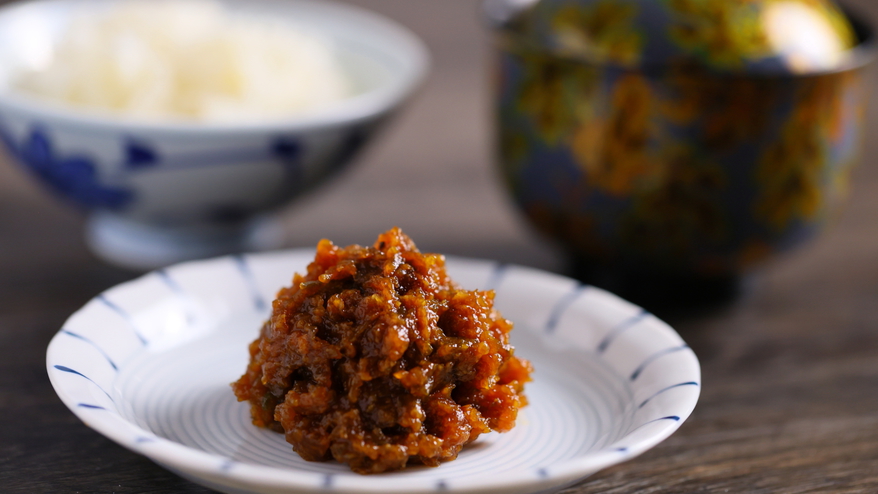 信州の伝統野菜ぼたんこしょうのこうじ煮。大正8年創業味噌蔵たかむらのお醤油と麹を使っております。