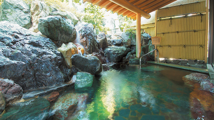 【大浴場：木もれびの湯】露天風呂