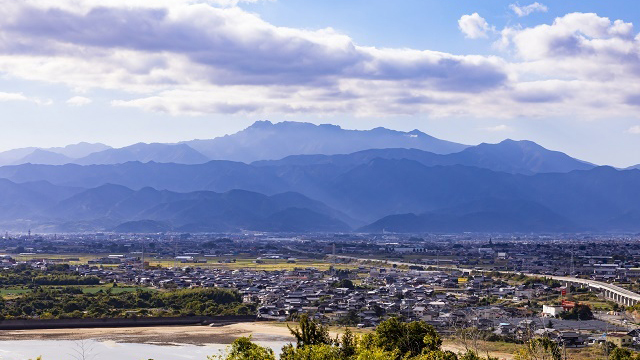 【石鎚山と瀬戸内海を同時に楽しむ】