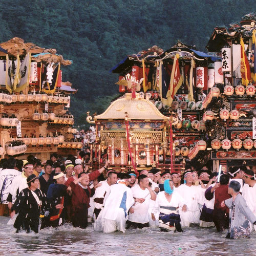 西条祭川入り