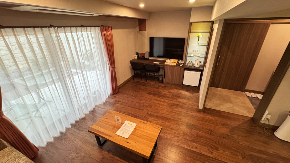 【部屋】バリアフリー対応スイートルームロゼオ