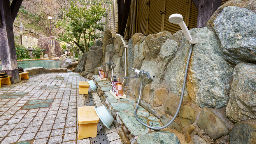 露天風呂〜男湯