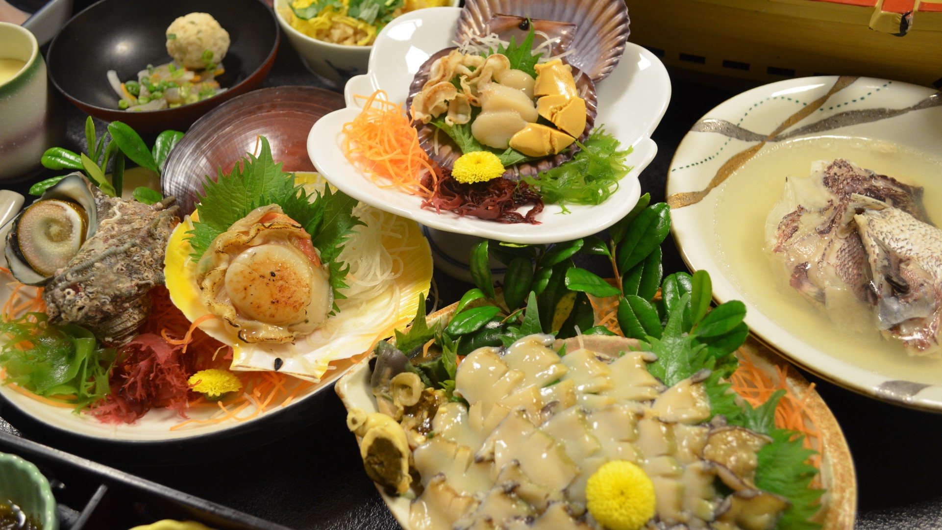 冬のごちそう「ヒラメ」と「アワビ&貝づくし」