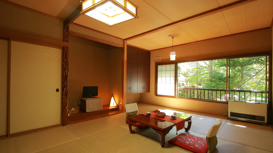 Shibu Tatsunokan Stop at Shibu Tatsunokan to discover the wonders of Chino. Both business travelers and tourists can enjoy the propertys facilities and services. Service-minded staff will welcome and guide you at Shi