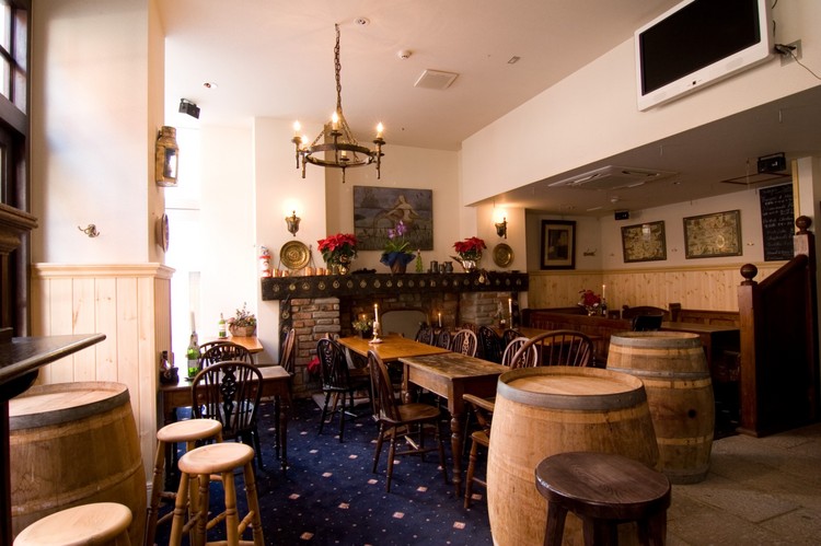 マーメイド店内