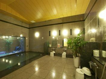 ラジウム人工温泉大浴場ご宿泊の方は無料でご利用頂けますよ。