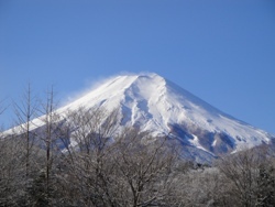 忍野の冬の富士山