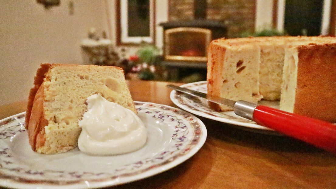 *夕食一例／当館自慢のシフォンケーキを御賞味下さいませ♪