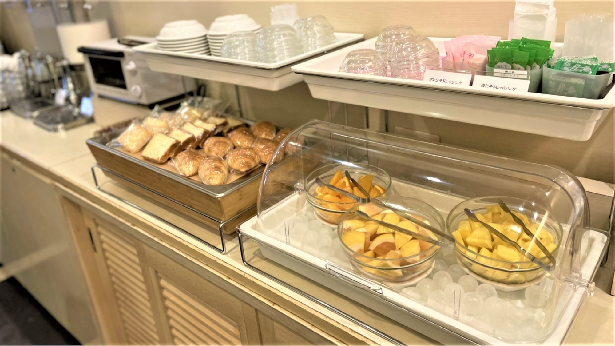 朝食フルーツバイキング提供ライン（イメージ）