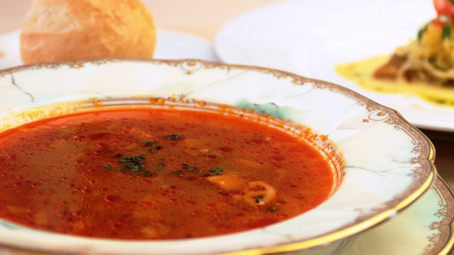 【夕食】スープ一例。たっぷり野菜のミネストローネです。