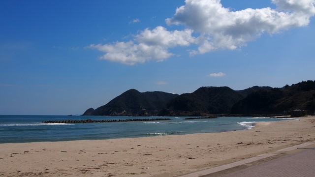 7月海開き！「竹野浜海水浴場」