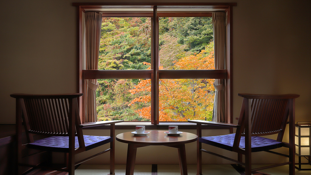 【紅葉】木の温もり感じる モダン和室10畳（全館禁煙）