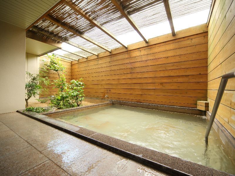 Shodoshima Onsen Hotel Kashimaso (Shodoshima) Stop at Shodoshima Onsen Hotel Kashimaso (Shodoshima) to discover the wonders of Shodoshima. Both business travelers and tourists can enjoy the propertys facilities and services. Facilities for disab