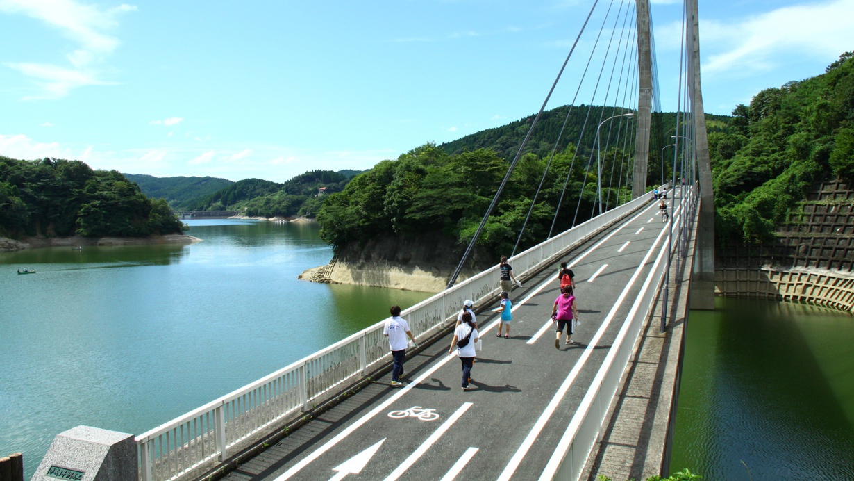 周辺観光／【21世紀県民の森】北山湖一帯を整備した自然公園で大人も子供も楽しめる…;当館から車で45分