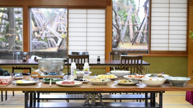 朝食バイキング