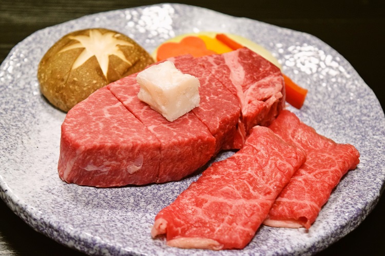米沢牛のステーキ&焼肉（肉三昧プラン）