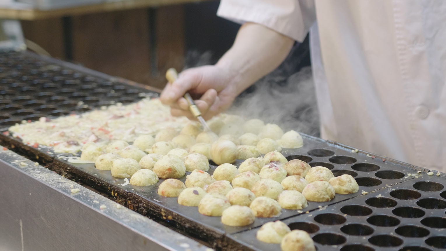 *【周辺観光】大阪といえば粉もん。たこ焼きは外せません。