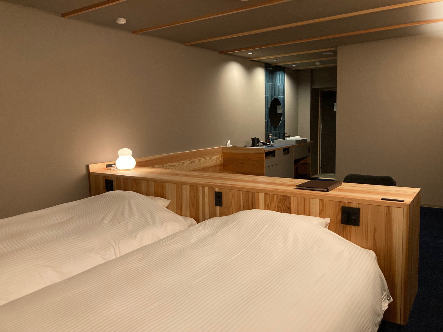 352コンセプトルーム藍