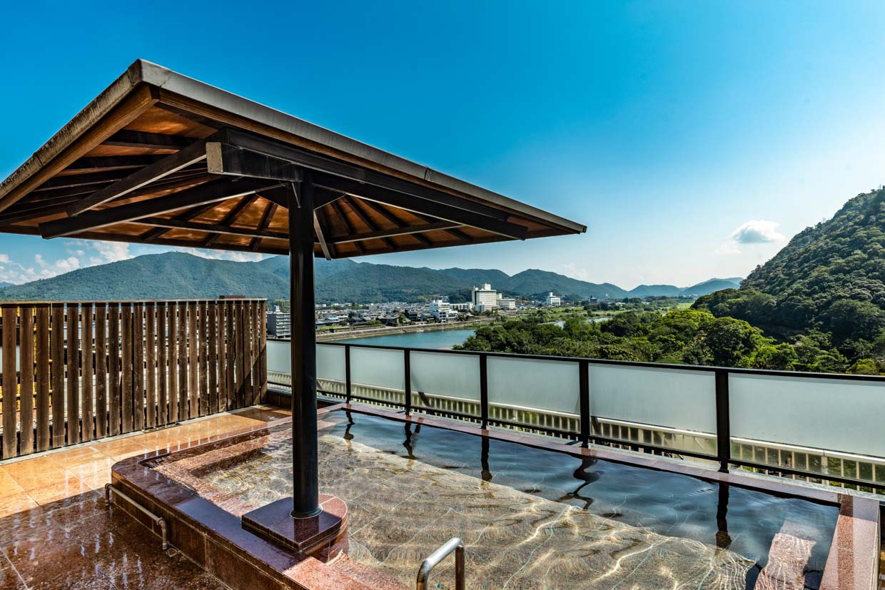 山の湯露天風呂