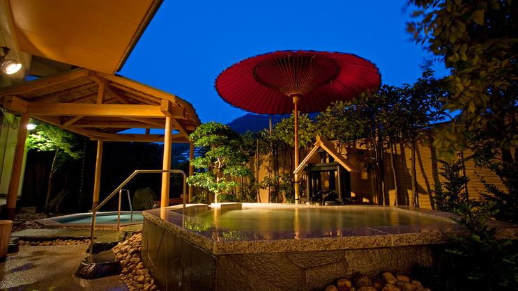 【男性露天風呂】金刀比羅宮のライトアップを眺める露天風呂