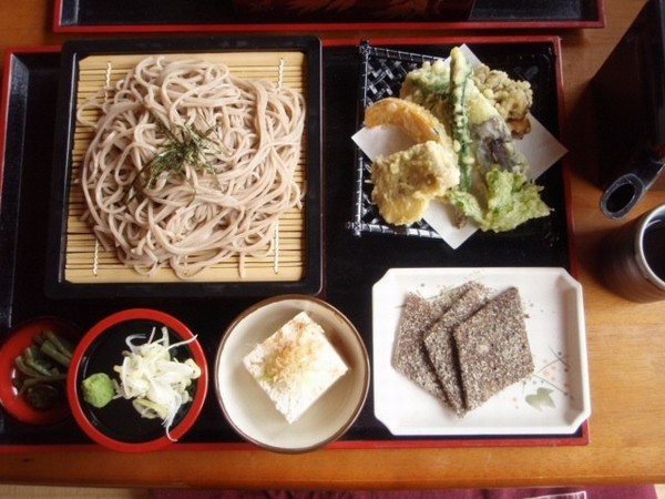 まがり屋のお蕎麦セット