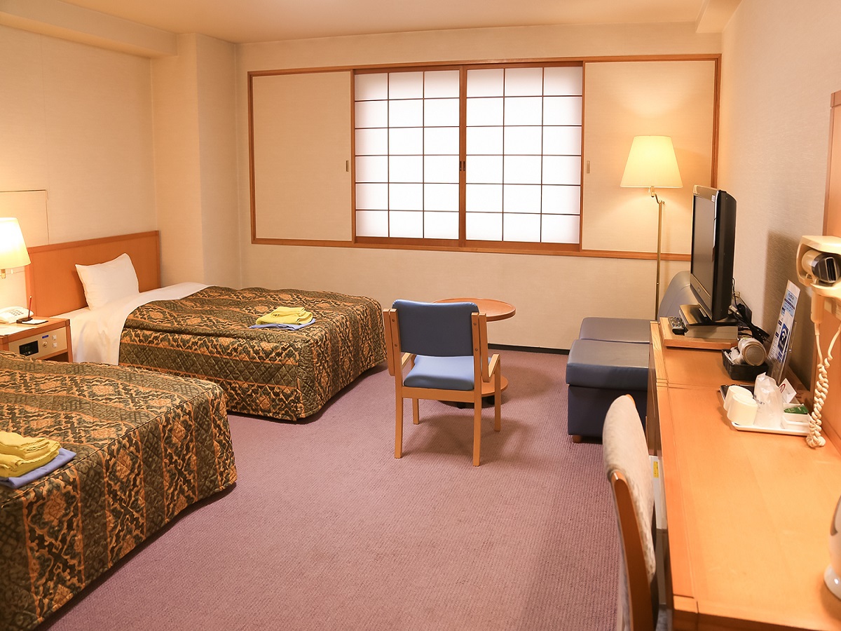 Port Shine Hotel Ideally located in the Maizuru area, Port Shine Hotel promises a relaxing and wonderful visit. The property offers guests a range of services and amenities designed to provide comfort and convenience.