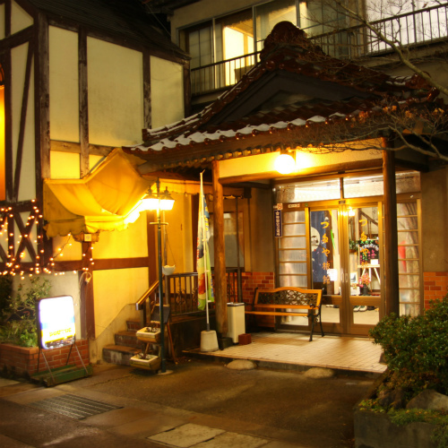 お食事どころ入り口階段