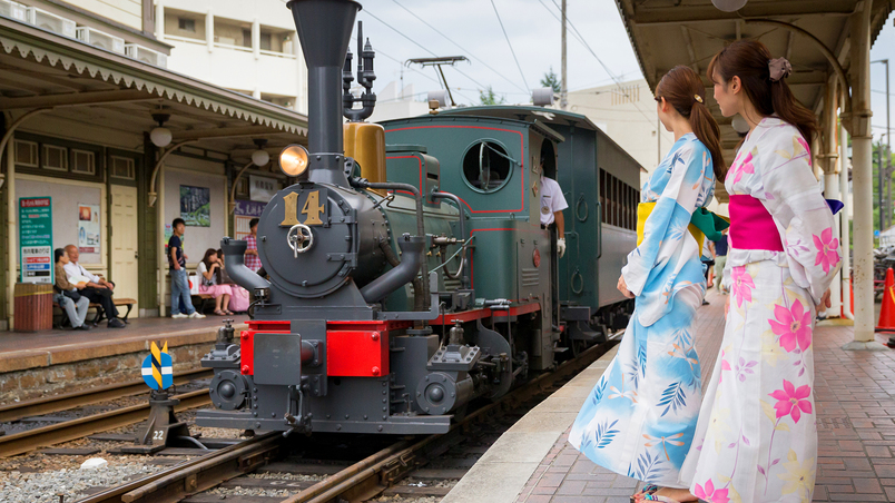 女子旅（坊ちゃん列車）松山市を走る“;坊ちゃん列車”;はぜひ見たいものの１つ