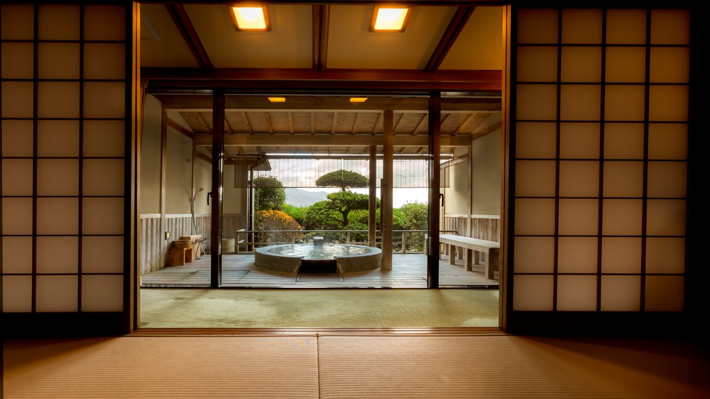 【露天風呂付・和室】「天橋立温泉」の露天風呂付和室で贅沢な休日を。