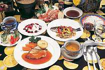 暖かい食事です