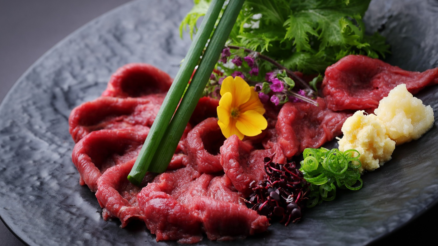 別注文料理：馬刺し