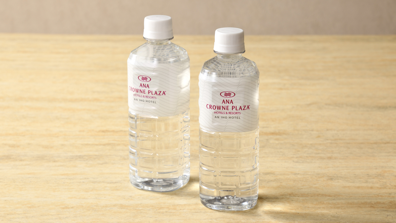 ミネラルウォーター（常温）無料サービス