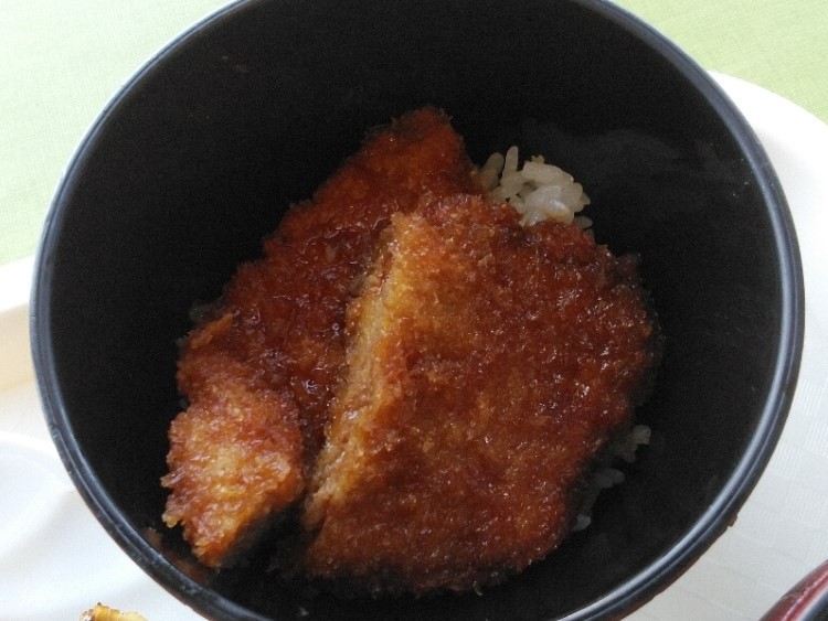 【朝食バイキング】ソースカツ丼
