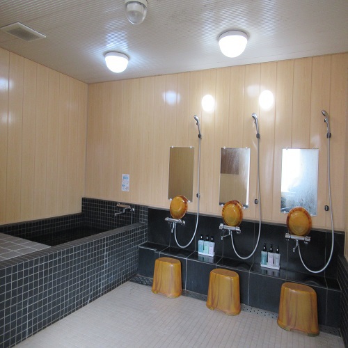 【別館】に男性専用の大浴場を完備！17:00〜22:00本館にご宿泊の方も無料でご利用可！