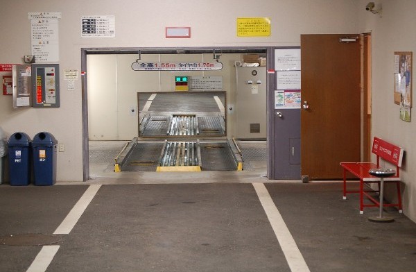 立体駐車場