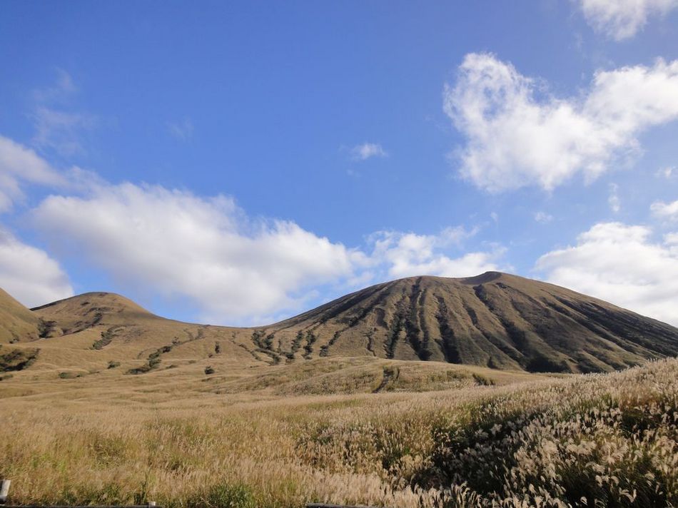秋の阿蘇登山道①