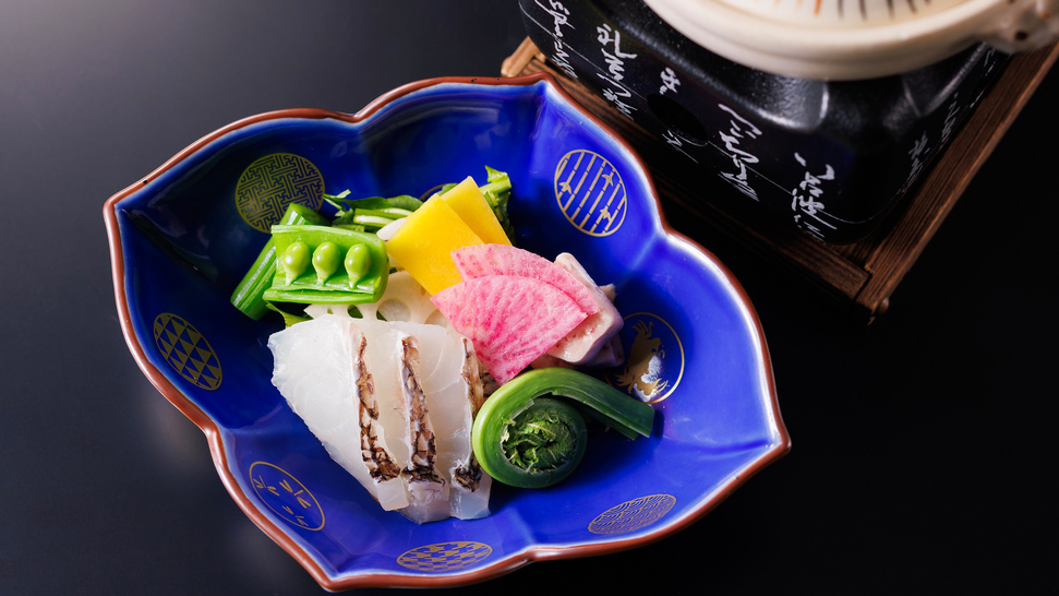 選べるメイン料理イメージ（季節のおすすめ料理※画像は春の鯛しゃぶ）