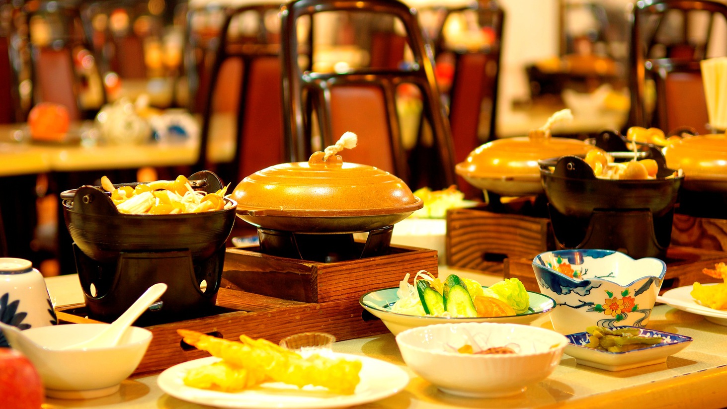 【夕食付】 朝寝坊OK♪おいしい夕食を楽しんで、朝はゆったりのんびりプラン