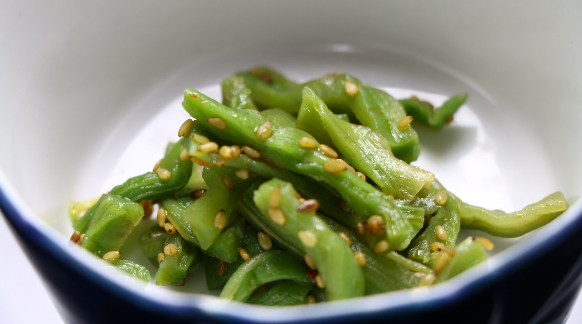 夕食一例_小鉢：コリコリとした食感が魅力的な山くらげ