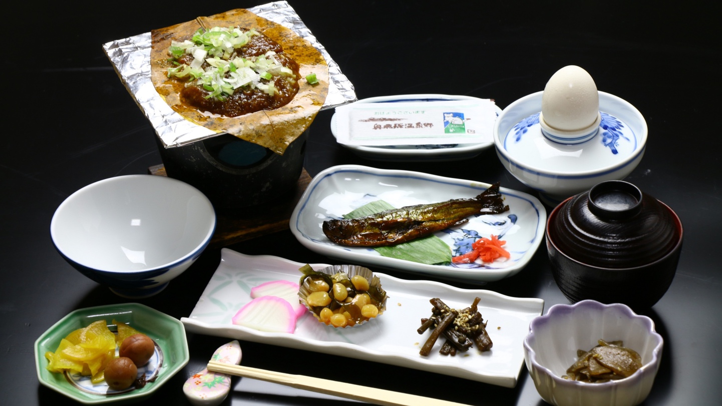 《朝食一例》おいしいおかずをちょっとずつ。健康的な和朝食