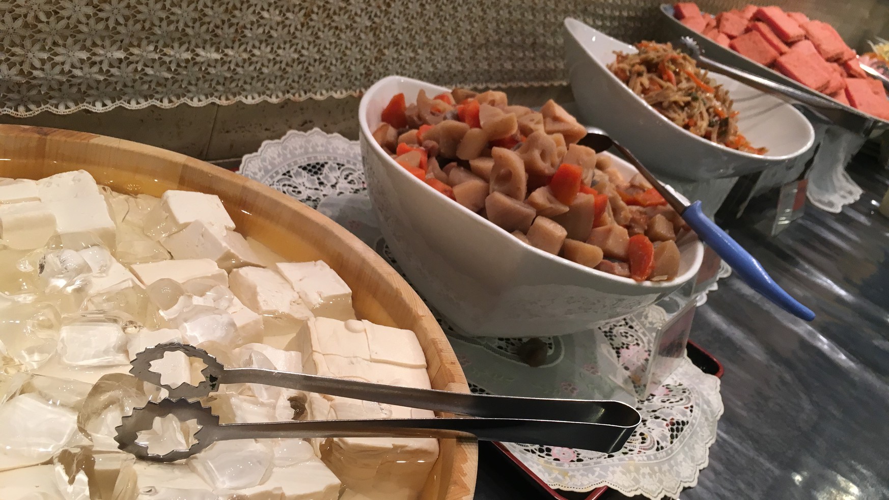朝食バイキング撮影：GR