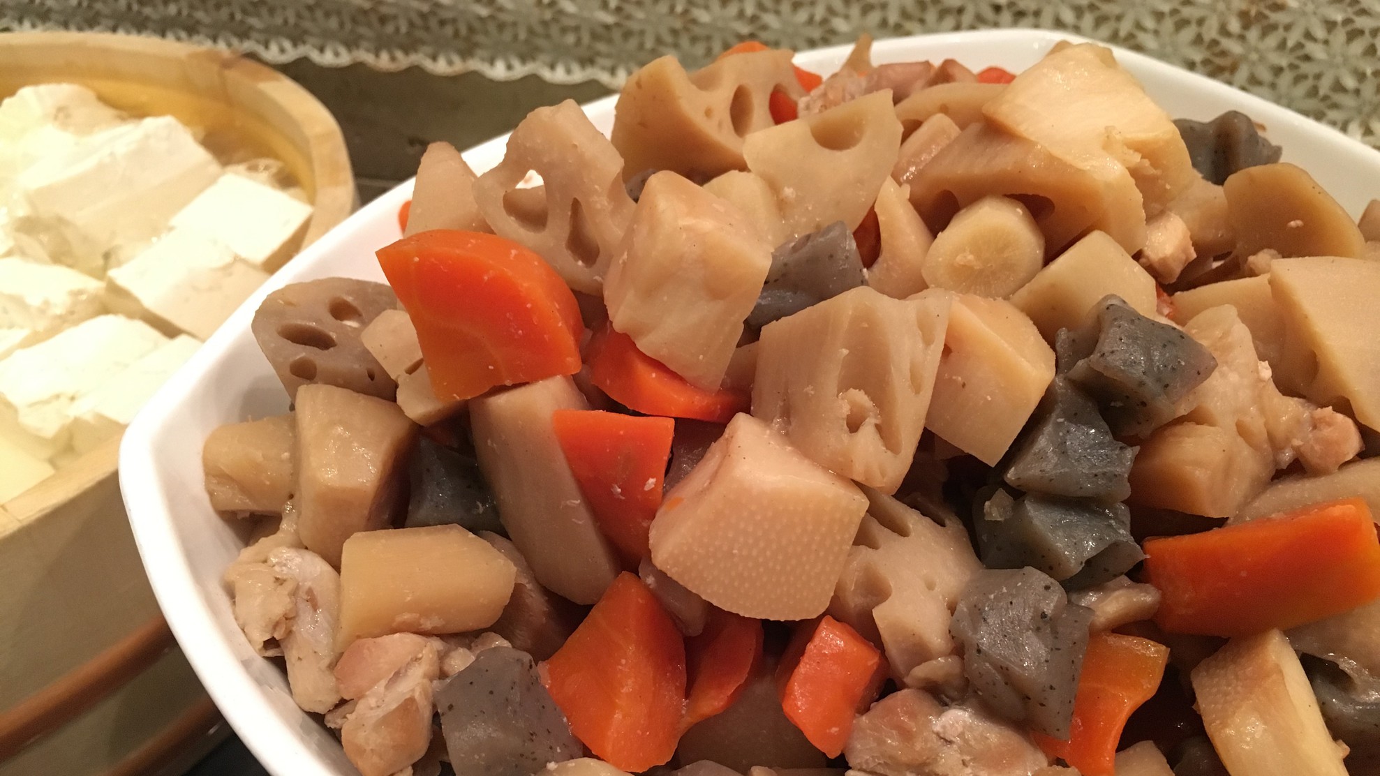 朝食バイキング筑前煮撮影：GR