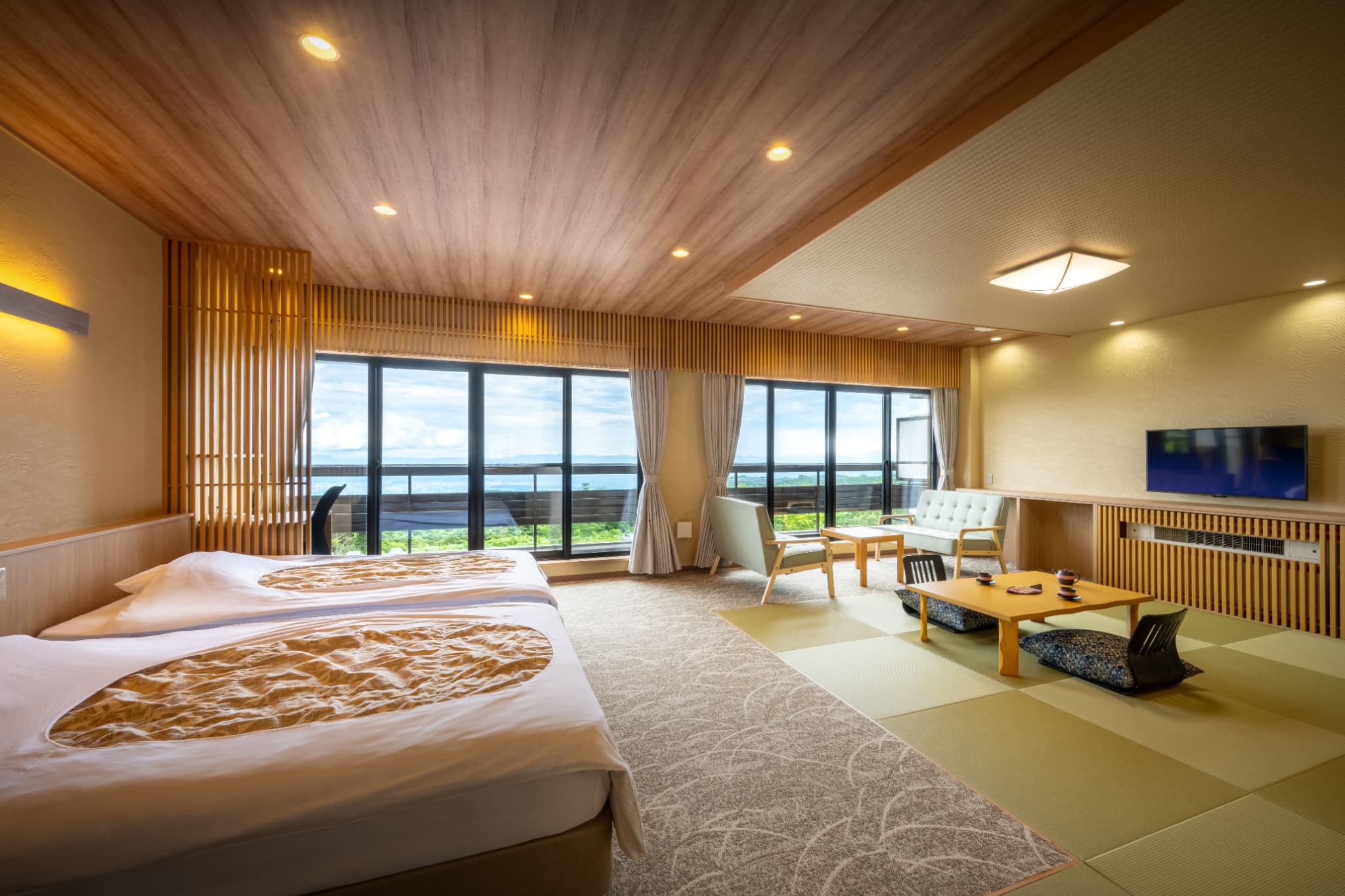 【本館4階】和洋室65平米(シモンズベッド使用)