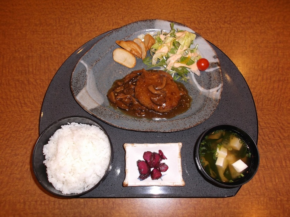 和風ハンバーグ定食