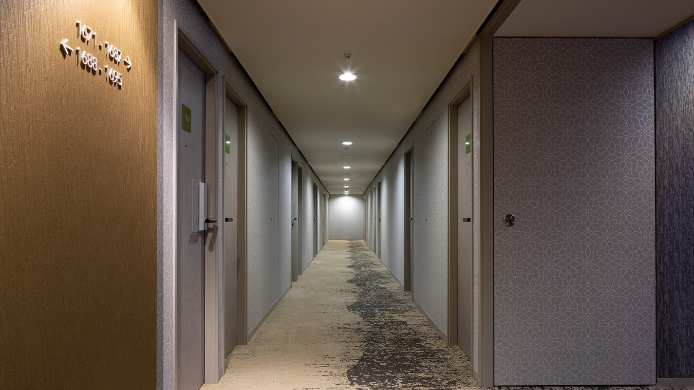 客室フロア廊下